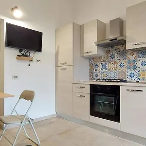 Bilocale 2 Posti Vicino Al Centro San Teodoro (Sardinia)